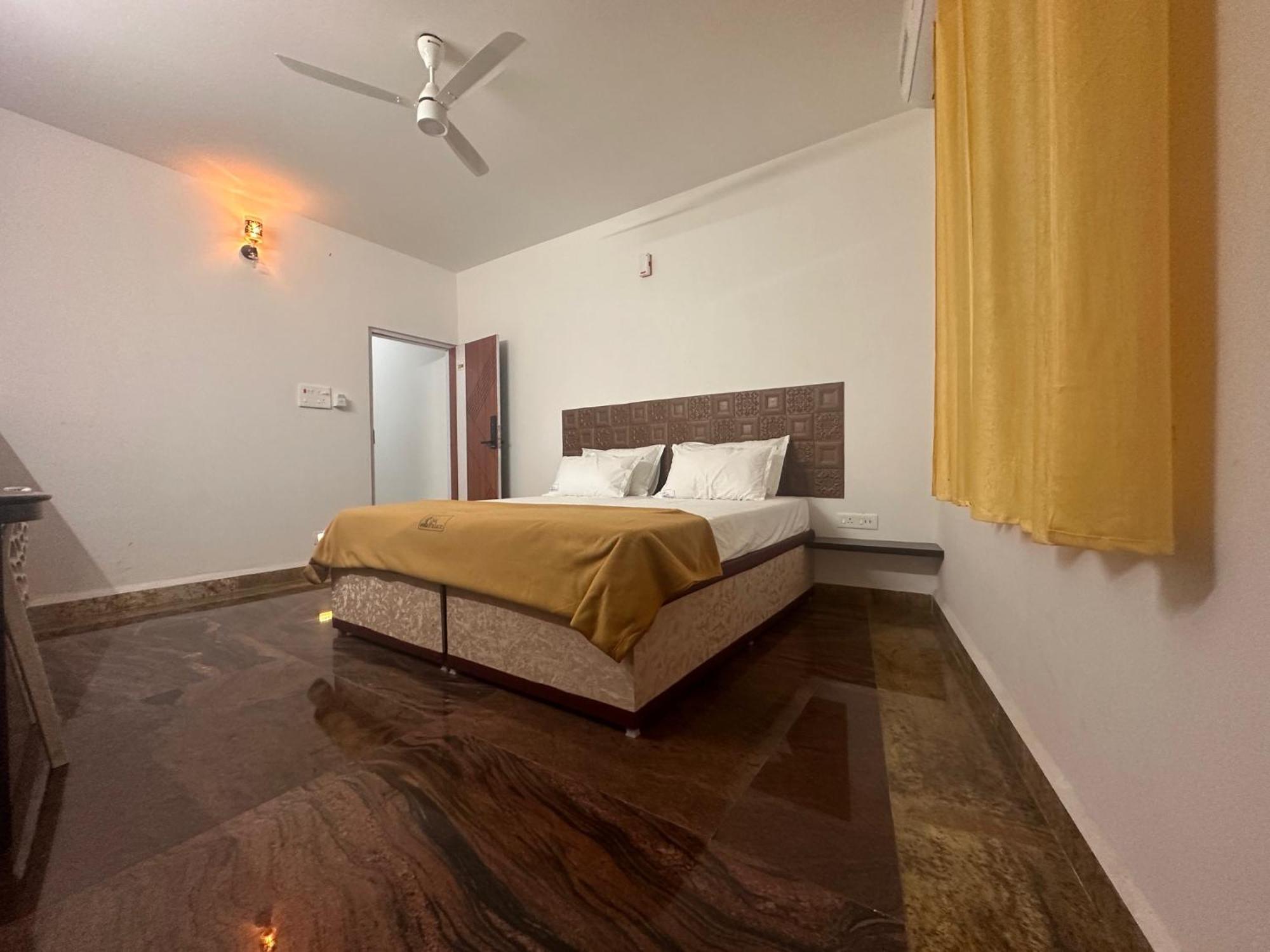 Mps Sai Palace Tiruvannāmalai Esterno foto